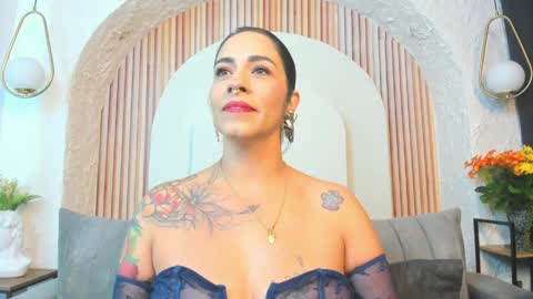 Snapshot of violeet_scottt chatting on June 2026 10:18:02 AM Violette online show from June 2026 10:18:02 AM