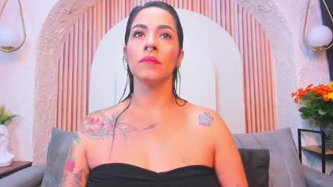 Snapshot of violeet_scottt chatting on June 2026 10:15:01 AM Violette online show from June 2026 10:15:01 AM