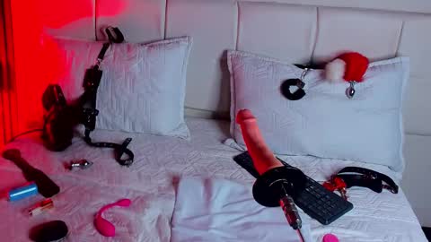 Violet online show from October 2025 05:30:02 PM