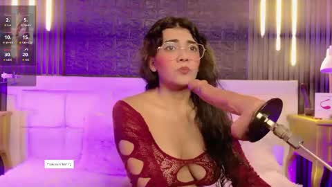 Snapshot of violet_bdsm chatting on June 2026 12:39:01 PM Violet online show from June 2026 12:39:01 PM