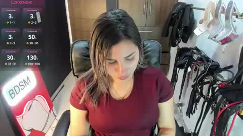 Snapshot of violet_bdsmx chatting on September 2025 09:09:02 PM Kim online show from September 2025 09:09:02 PM