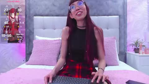 Snapshot of violet_bss chatting on July 2026 11:00:01 PM Violet online show from July 2026 11:00:01 PM