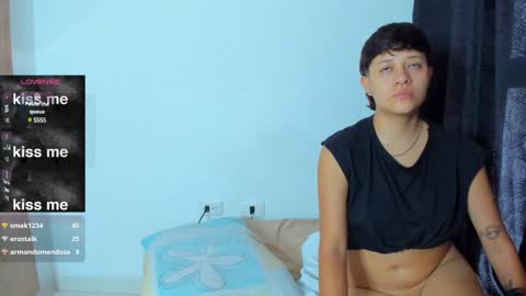 Violet and Casper online show from December 2024 12:27:02 PM