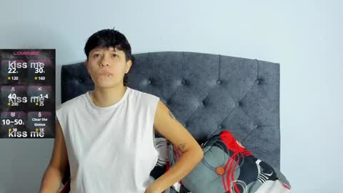 Violet and Casper online show from January 2025 09:51:02 AM