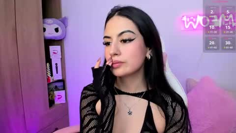 Snapshot of violet_catt chatting on December 2024 08:22:02 PM Violeta  online show from December 2024 08:22:02 PM