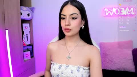 Snapshot of violet_catt chatting on January 2025 05:02:01 PM Violeta  online show from January 2025 05:02:01 PM
