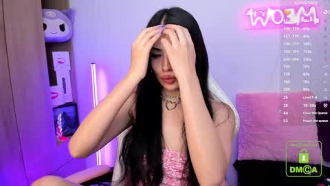 Snapshot of violet_catt chatting on February 2025 08:38:02 PM Violeta  online show from February 2025 08:38:02 PM