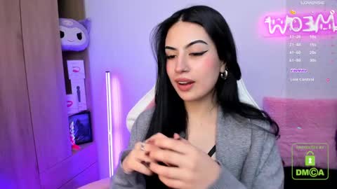 Snapshot of violet_catt chatting on March 2025 10:16:01 PM Violeta  online show from March 2025 10:16:01 PM