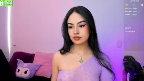 Snapshot of violet_catt chatting on September 2025 07:13:01 PM Violeta  online show from September 2025 07:13:01 PM