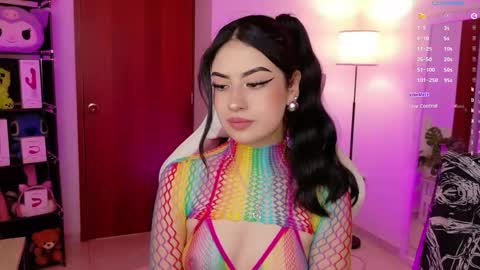 Violeta  online show from April 2026 05:25:01 PM