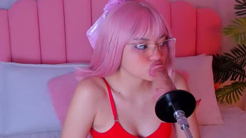 Vio online show from October 2025 05:37:02 PM