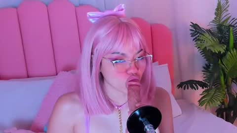Vio online show from October 2025 05:25:01 PM