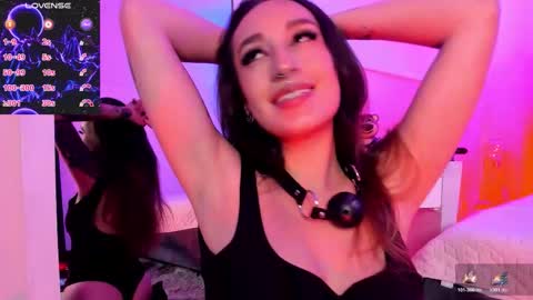 Violet Jones online show from November 2025 02:17:01 PM