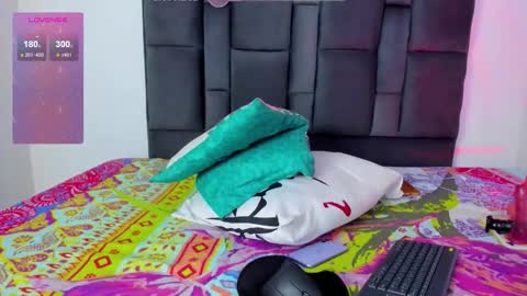 violett taylor online show from February 2026 05:08:02 AM