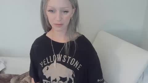 Snapshot of violet_winter97 chatting on December 2024 07:10:01 PM violet_winter97 online show from December 2024 07:10:01 PM