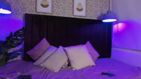 Violeta  online show from September 2025 11:45:01 AM