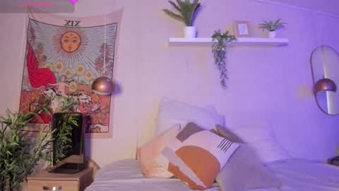 Violeta  online show from January 2026 12:43:01 PM