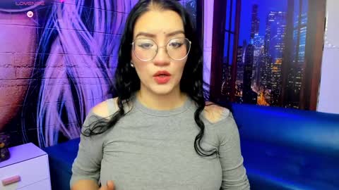     online show from December 2024 09:15:02 PM