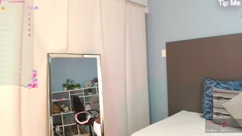 Violeta leon online show from October 2025 04:04:01 AM