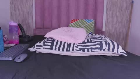 violeta london online show from September 2025 11:54:02 AM