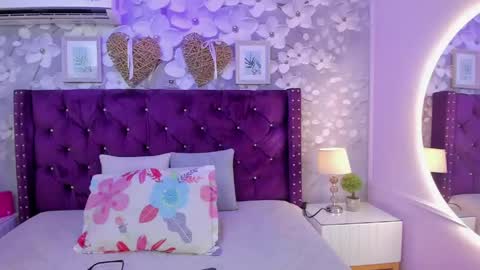 Snapshot of violeta_medina chatting on May 2026 02:52:02 AM violeta_medina online show from May 2026 02:52:02 AM