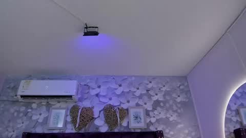 Snapshot of violeta_medina chatting on June 2026 12:35:02 AM violeta_medina online show from June 2026 12:35:02 AM