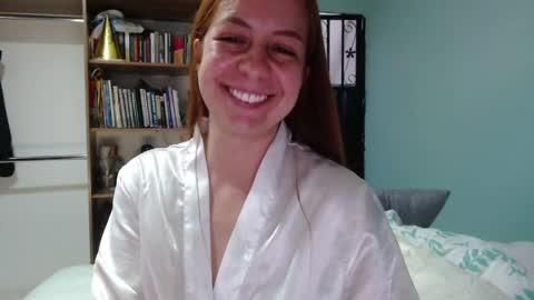 Snapshot of violeta_peter69 chatting on April 2026 10:29:01 PM Violeta Peter online show from April 2026 10:29:01 PM