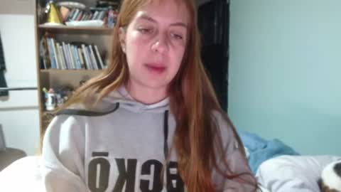 Violeta Peter online show from July 2026 11:41:01 PM