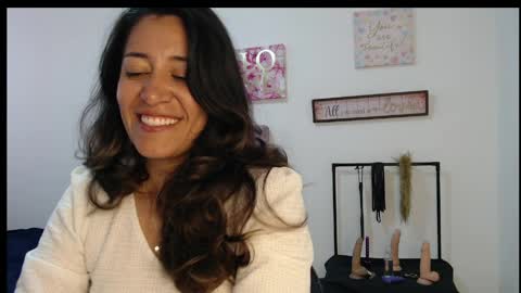 Snapshot of violeta_scott_ chatting on May 2026 12:57:01 PM violeta_scott_ online show from May 2026 12:57:01 PM
