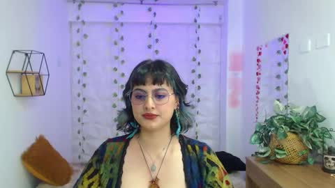Violeta  online show from October 2025 07:36:02 PM