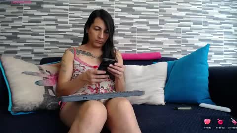 Snapshot of violetagomez_co chatting on June 2026 03:47:01 PM Violeta Gmez online show from June 2026 03:47:01 PM