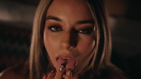 Violeta online show from April 2026 05:06:02 PM