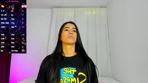 Violeta online show from November 2025 12:16:02 PM