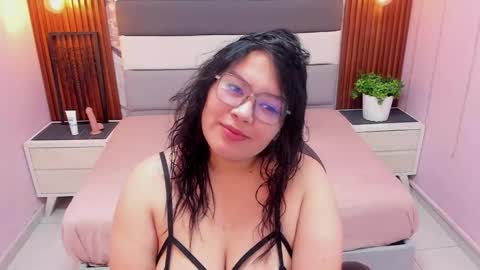 Snapshot of violetawilson chatting on June 2026 12:39:01 PM Violeta online show from June 2026 12:39:01 PM