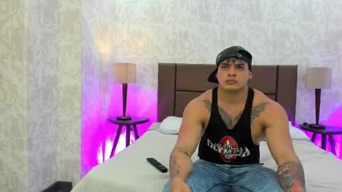 vioeta y dante online show from September 2025 03:28:01 AM