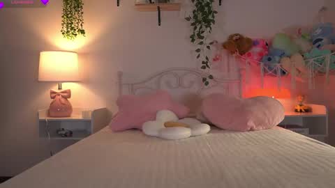 Snapshot of violeth___ chatting on May 2026 11:40:02 AM violeth___ online show from May 2026 11:40:02 AM