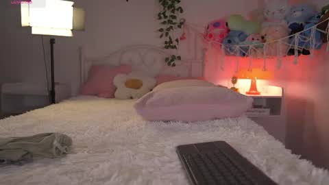 Snapshot of violeth___ chatting on July 2026 11:08:02 AM violeth___ online show from July 2026 11:08:02 AM