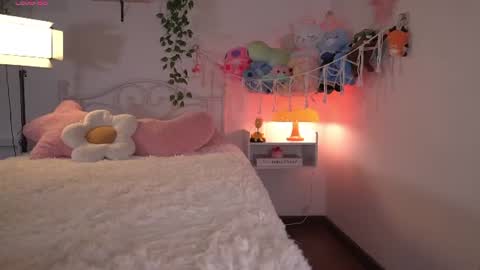 Snapshot of violeth___ chatting on July 2026 11:09:02 AM violeth___ online show from July 2026 11:09:02 AM