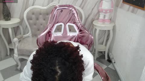 violeth_b online show from December 2024 03:47:02 PM