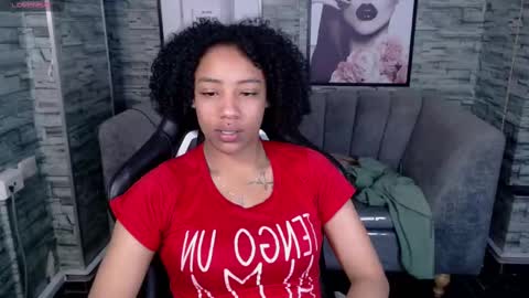 violeth_b online show from September 2025 12:49:02 PM