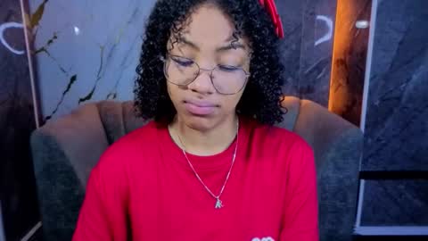 violeth_b online show from March 2026 12:52:01 PM