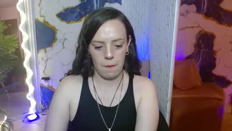 violethh_tay online show from February 2026 07:25:02 PM