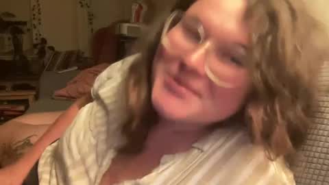 Snapshot of violetlyhappy chatting on September 2025 11:59:01 PM violetlyhappy online show from September 2025 11:59:01 PM