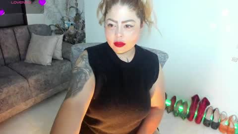 Snapshot of violetmontana chatting on June 2026 09:45:01 AM VIOLETA MONTANA online show from June 2026 09:45:01 AM