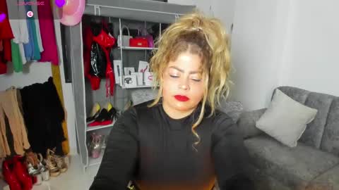 Snapshot of violetmontana chatting on June 2026 11:54:02 PM VIOLETA MONTANA online show from June 2026 11:54:02 PM
