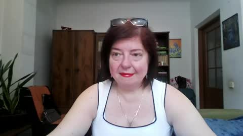 Snapshot of violetpulse chatting on April 2026 01:27:02 PM violetpulse online show from April 2026 01:27:02 PM