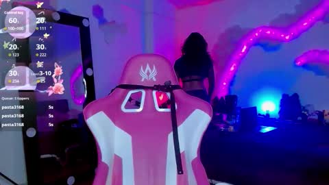   online show from October 2025 06:52:01 PM