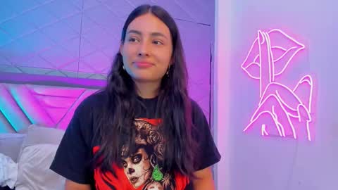 Violet Rousse online show from November 2025 06:17:01 PM