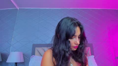 Violet Rousse online show from February 2026 04:55:02 PM