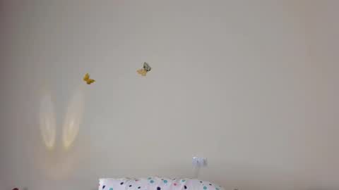 violett_24_ online show from October 2025 10:54:02 PM